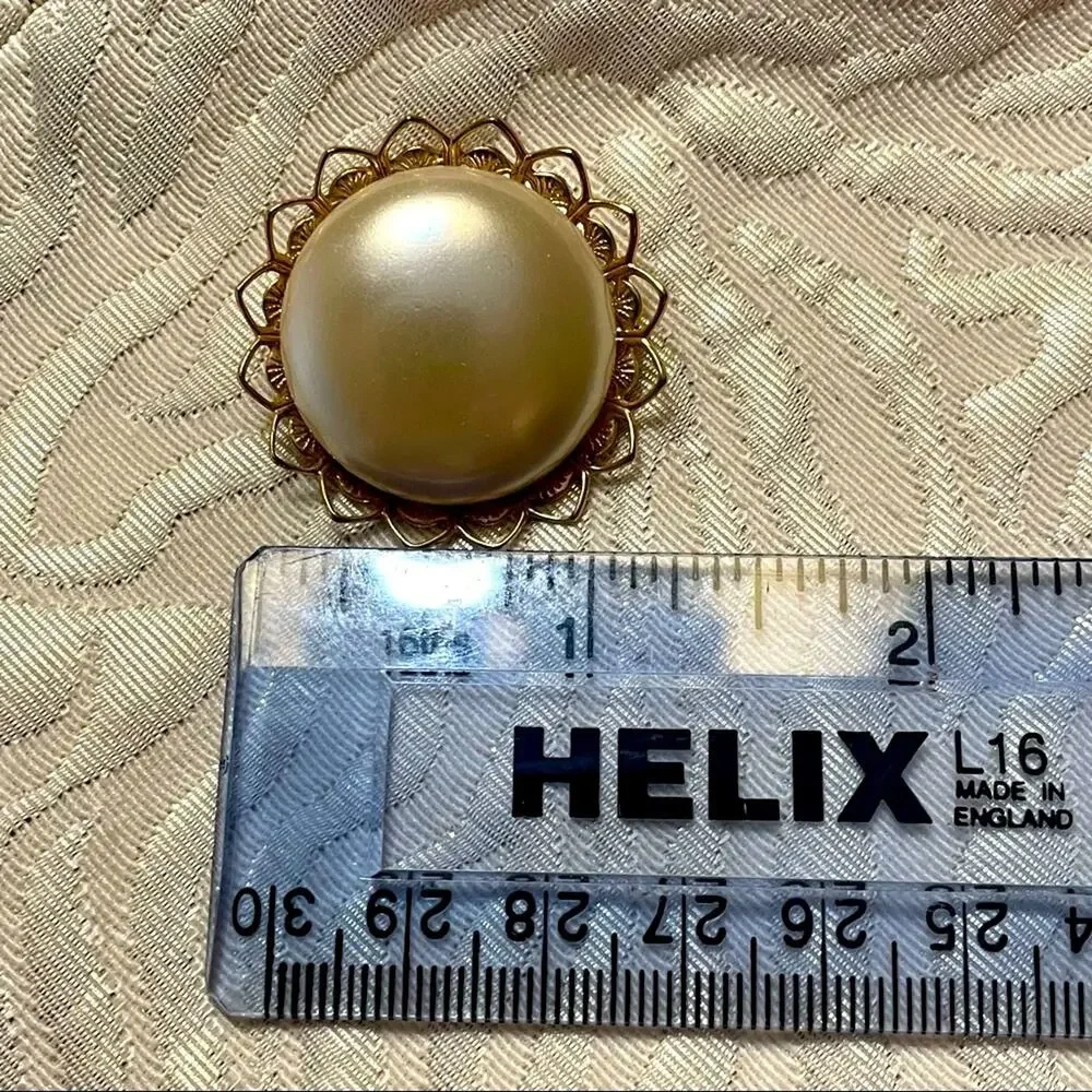 VTG  1950s Judy Lee Faux Pearl clip earrings NEVER WORN from private collection